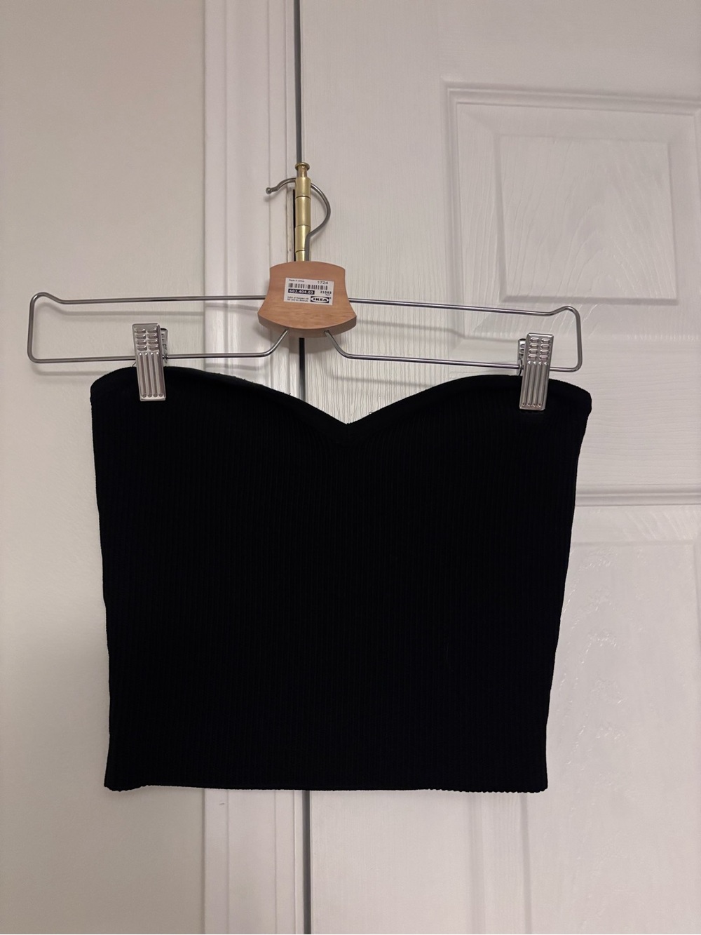 Babaton Black Ribbed Strapless Sweetheart Crop